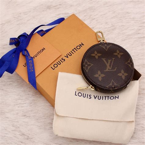 porte monnai louis vuitton femme|louis vuitton monogram accessories.